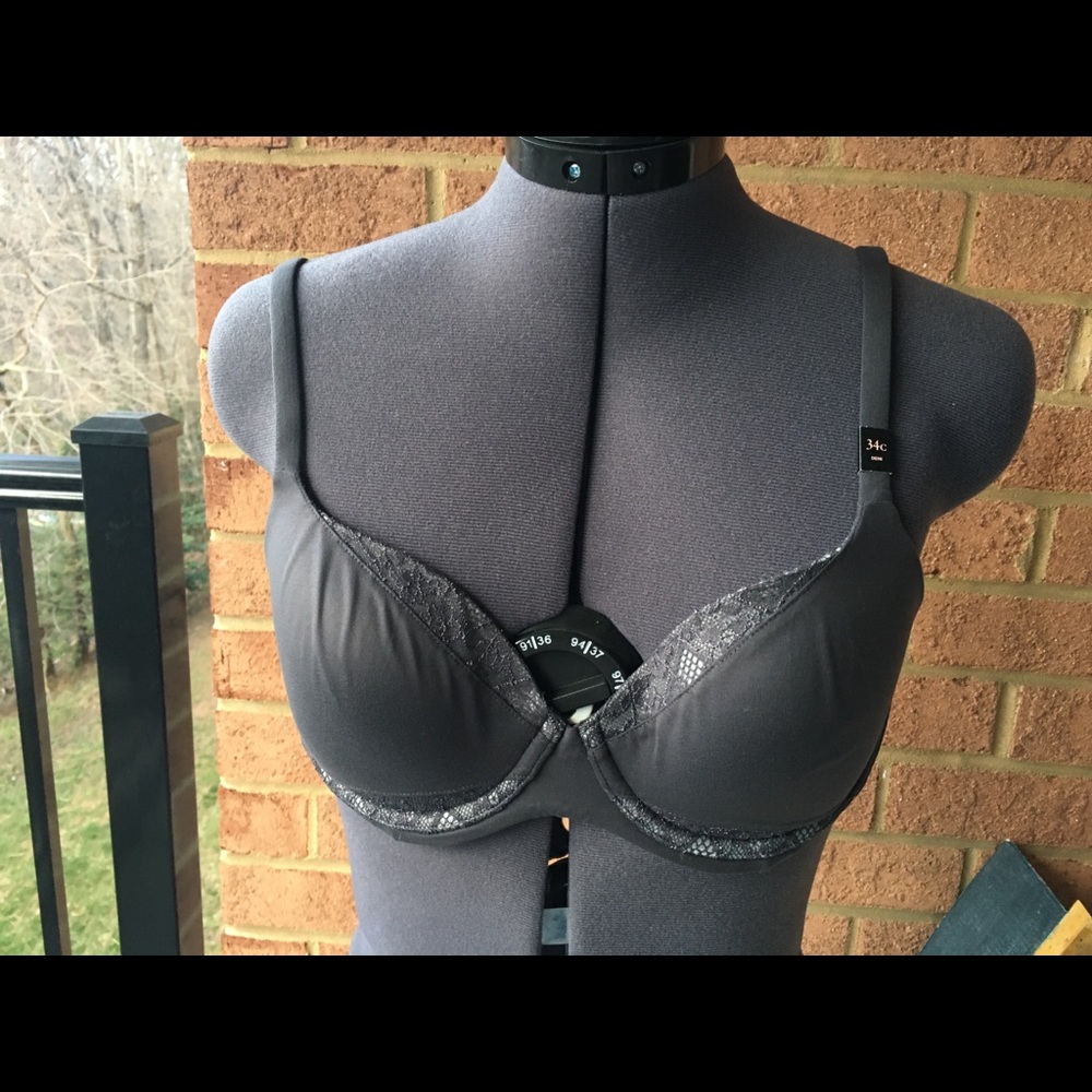 Never Worn NWT Body by Victoria Lined Demi Bra 34C